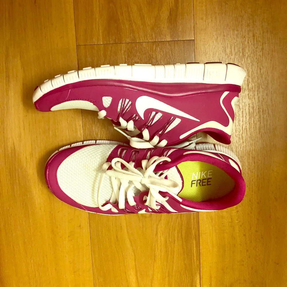 Nike free runs